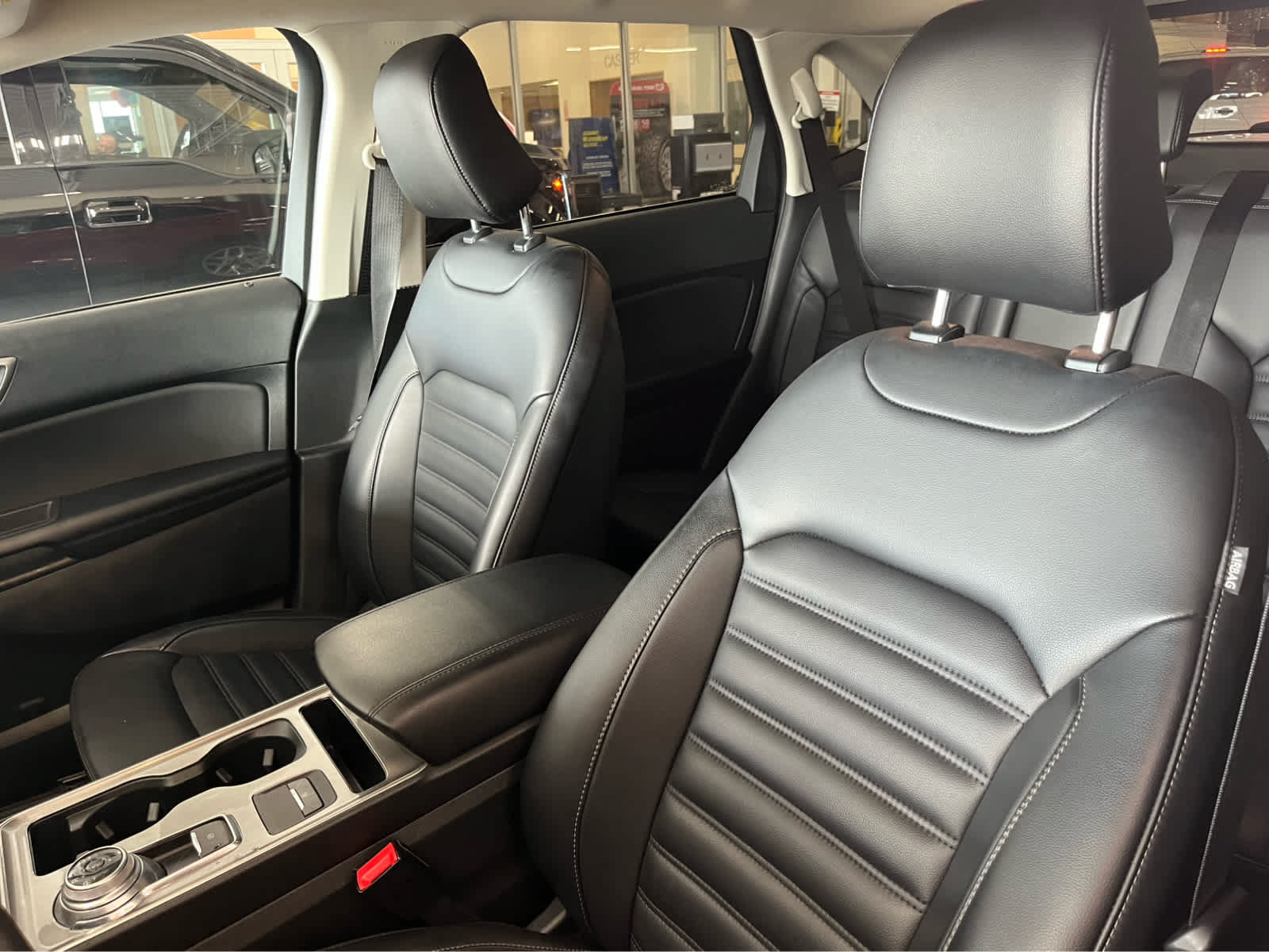 Certified 2024 Ford Edge SEL w/ Convenience Package AWD/4WD image 17