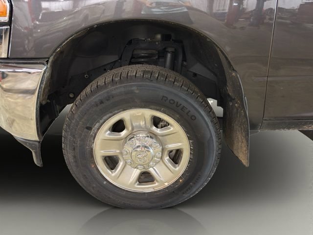 Used 2024 RAM 2500 Tradesman w/ Chrome Appearance Group AWD/4WD image 14