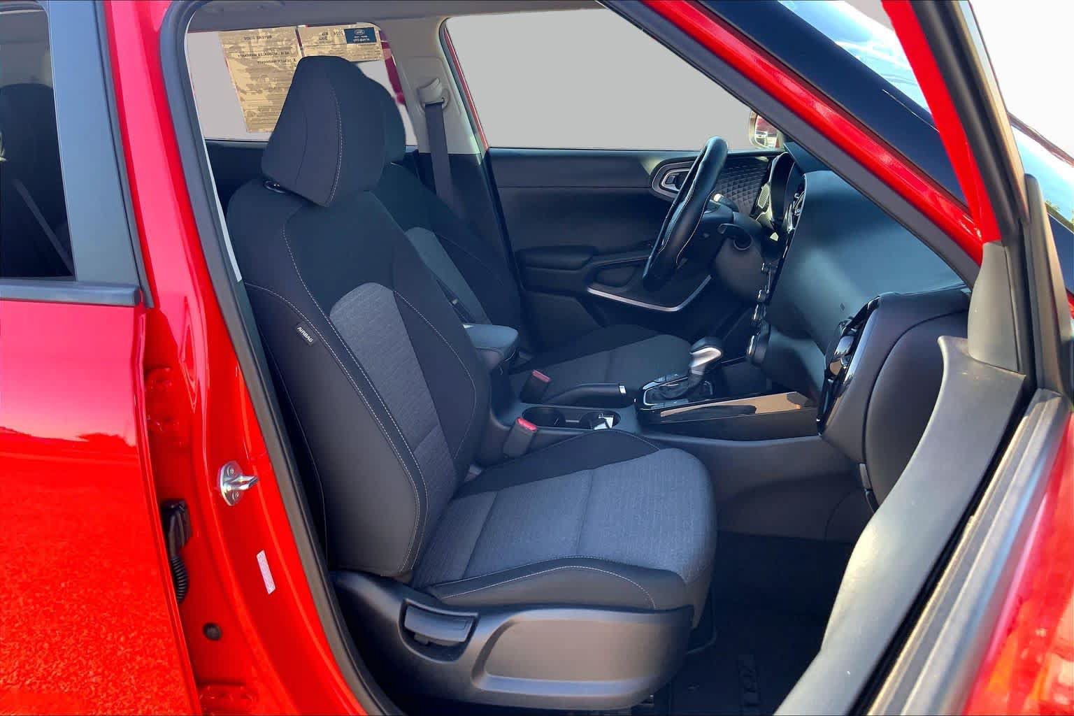 Used 2024 Kia Soul EX FWD image 9