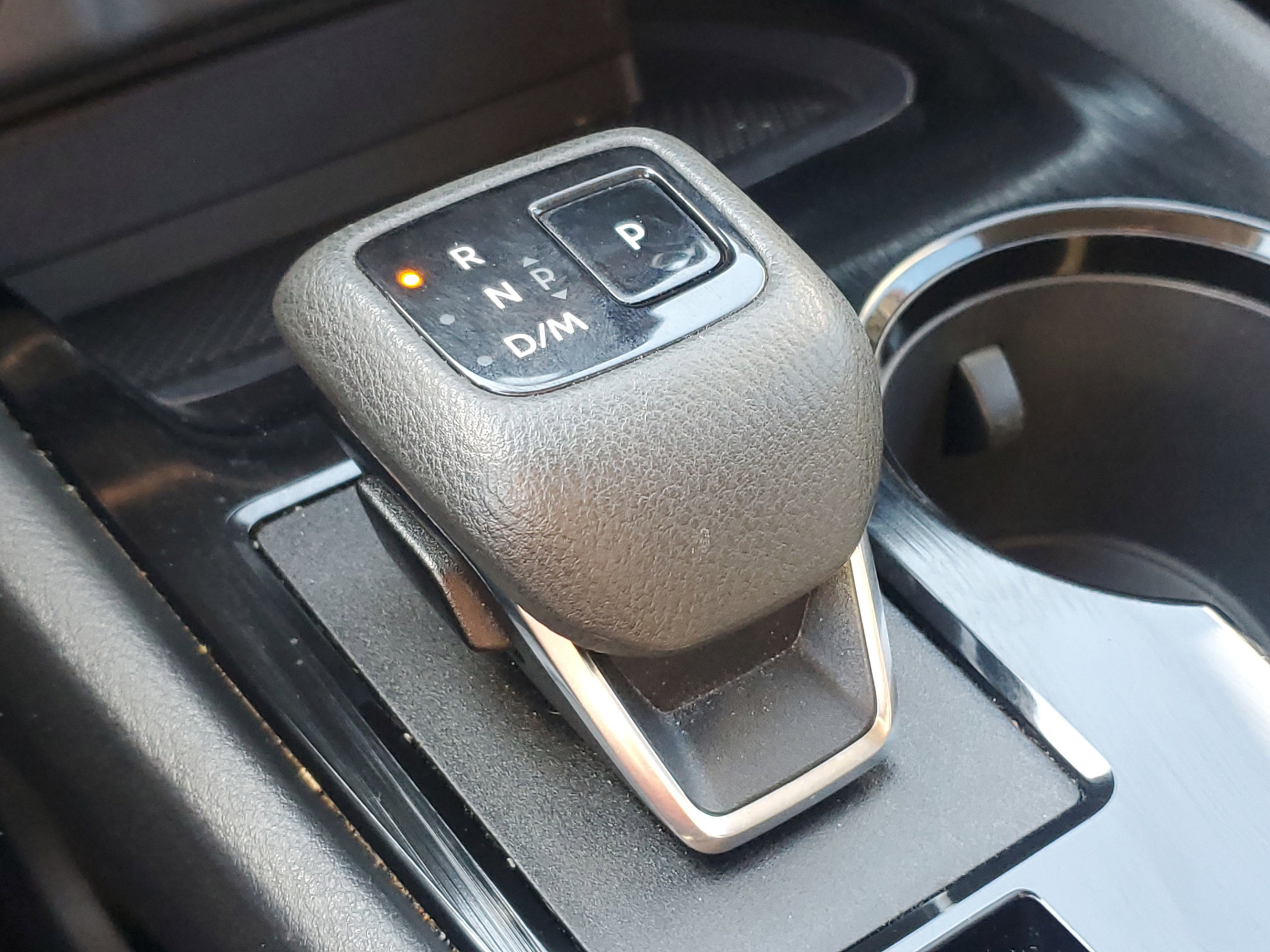 Used 2023 Nissan Rogue S FWD image 27