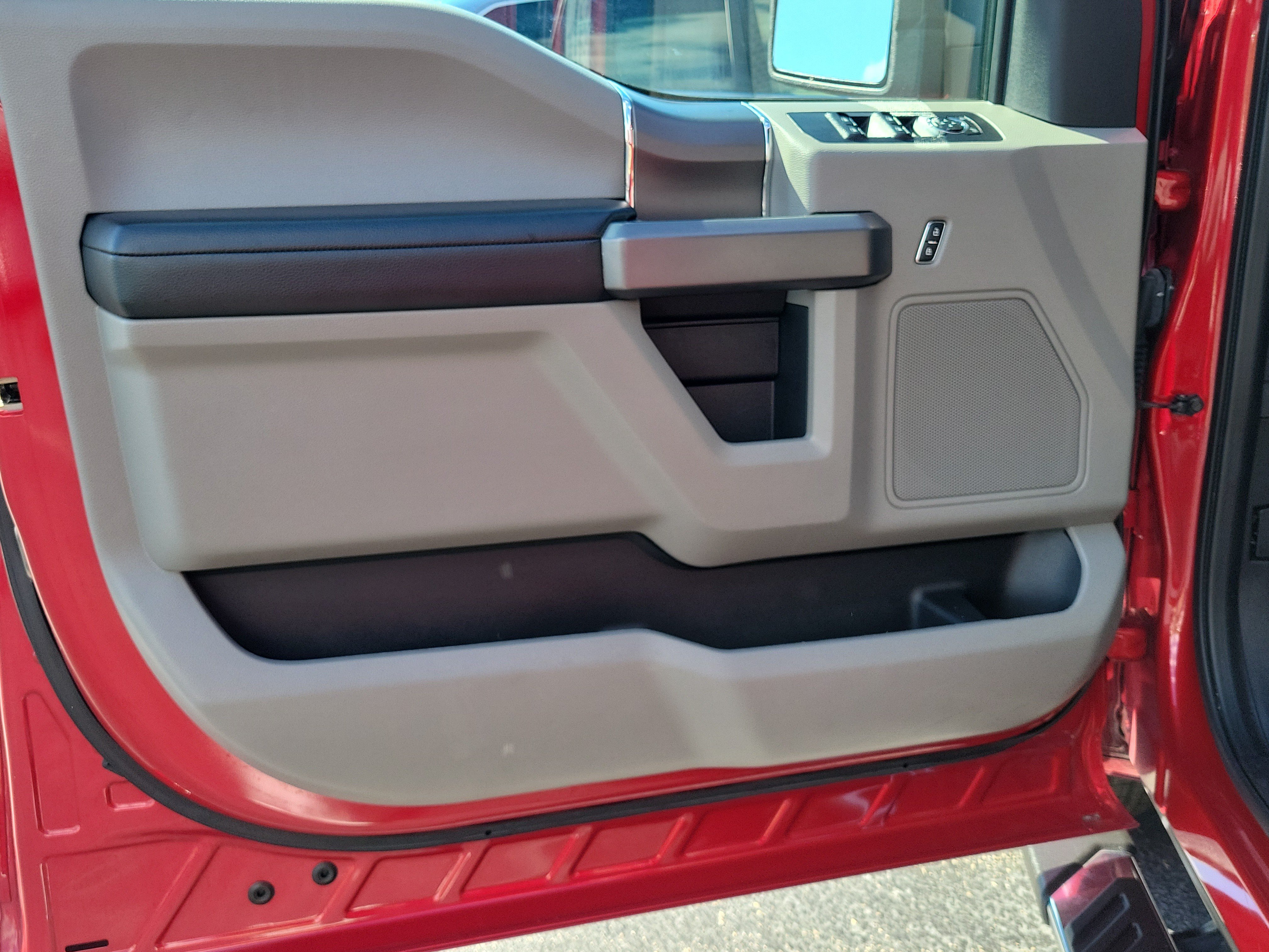 Certified 2020 Ford F150 XLT w/ Equipment Group 302A Luxury RWD image 18