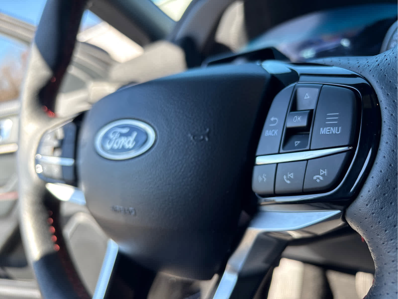 Certified 2025 Ford Explorer ST-Line image 18