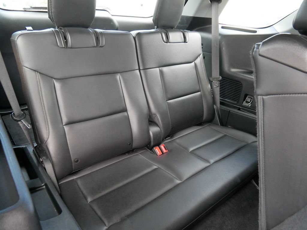 Certified 2023 Ford Explorer XLT AWD/4WD image 12