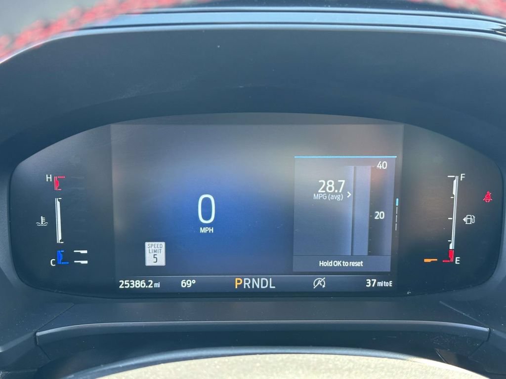 Certified 2024 Ford Escape ST-Line w/ Tech Pack #1 AWD/4WD image 17