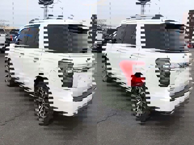 Certified 2021 Ford Expedition Limited image 3