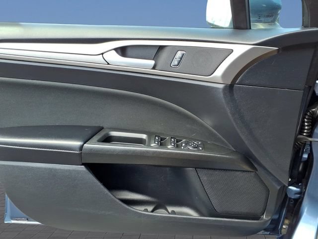 Certified 2019 Ford Fusion SE FWD image 17