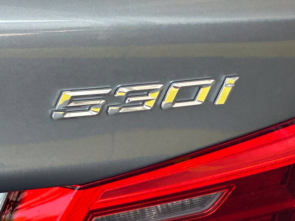 Used 2020 BMW 530i w/ Convenience Package RWD image 22