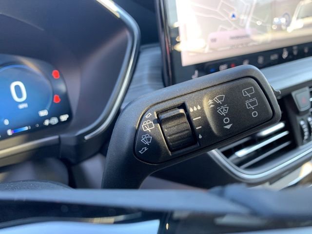 Certified 2024 Ford Escape SE w/ PHEV Premium Package FWD image 29