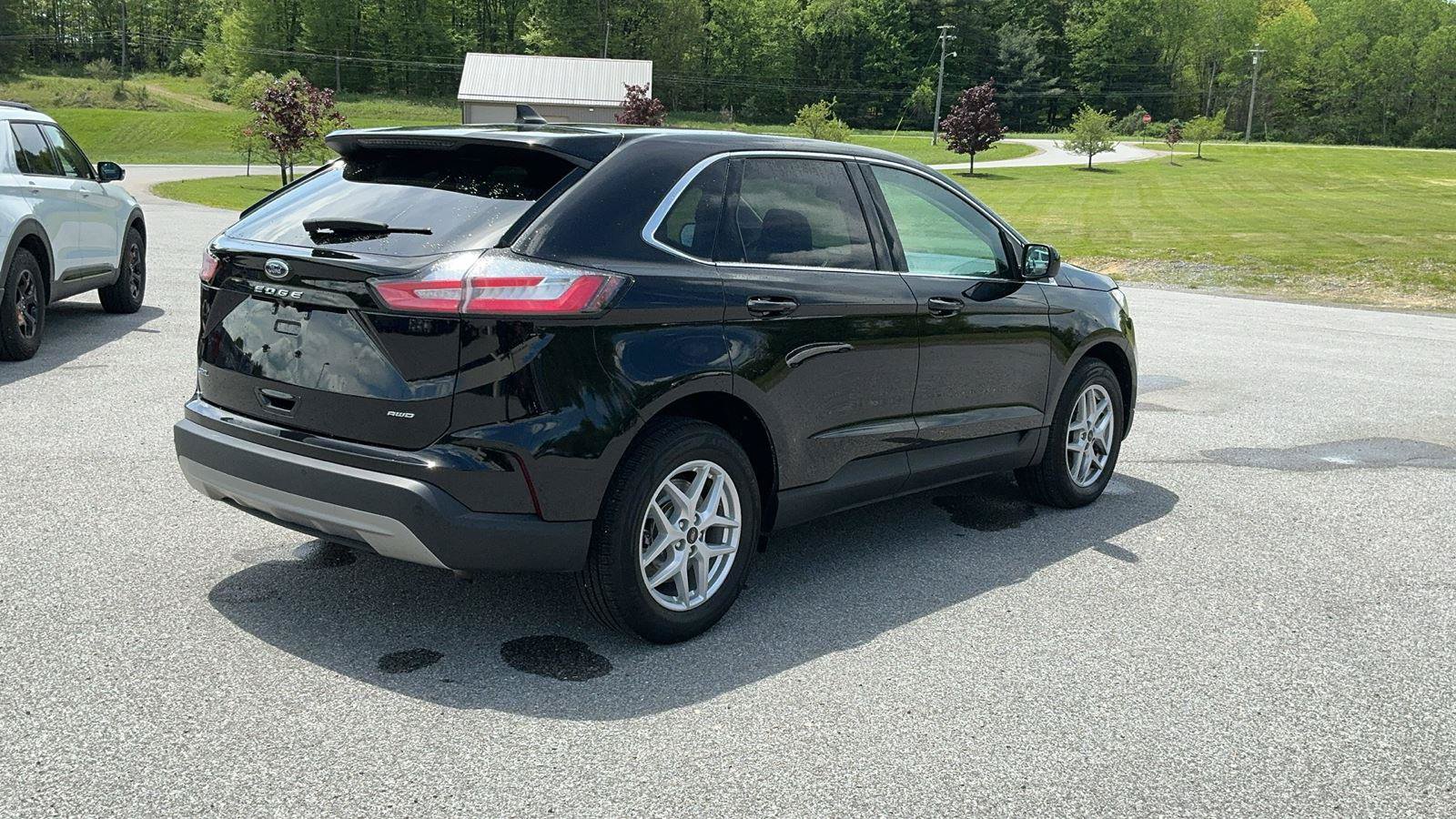 Certified 2023 Ford Edge SEL AWD/4WD image 8