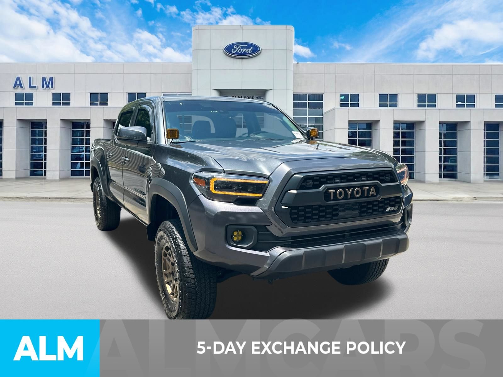 Used 2023 Toyota Tacoma 4x4 Double Cab w/ Trail Edition image 3