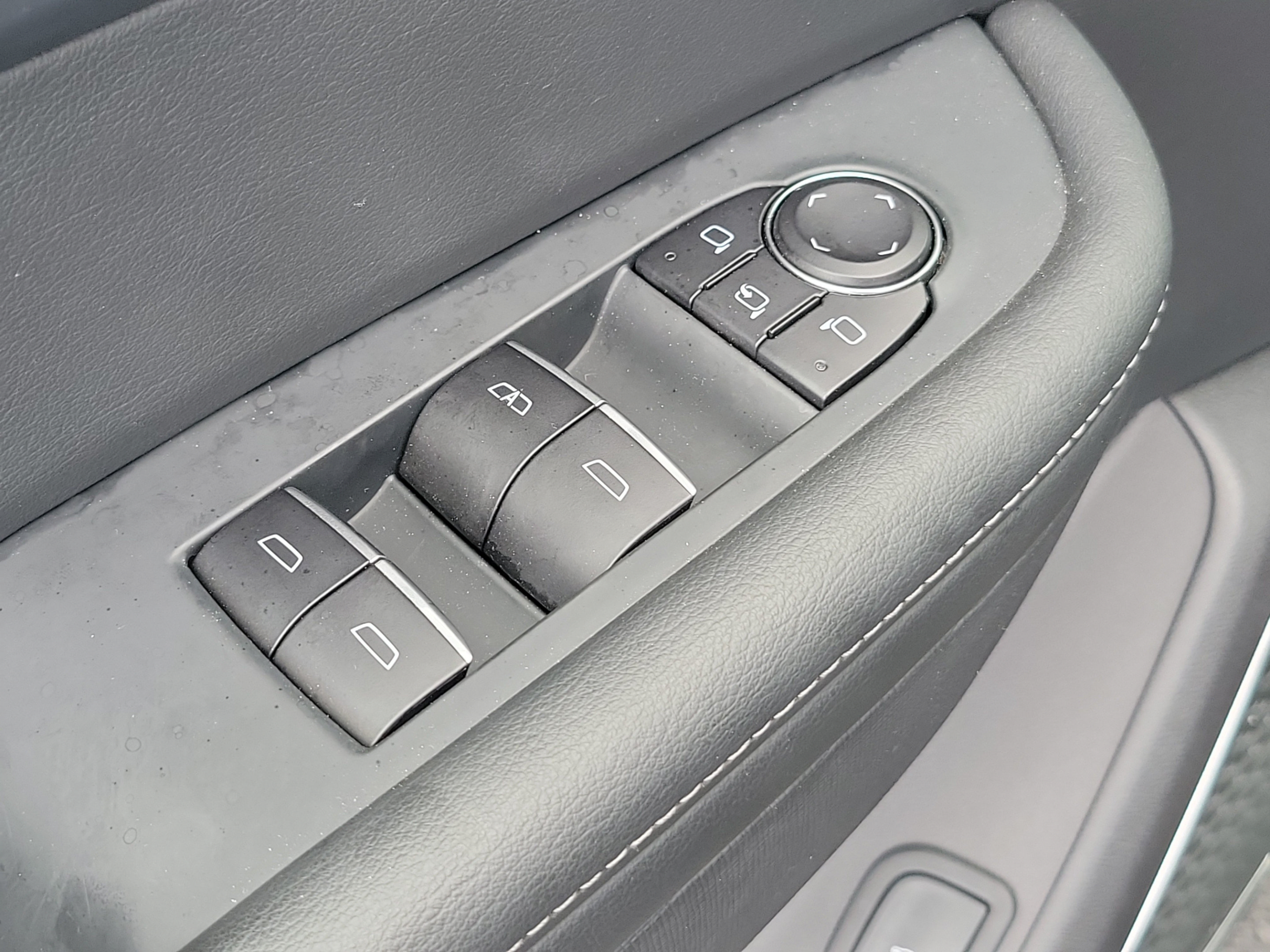 Used 2025 Buick Enclave Sport Touring FWD image 14