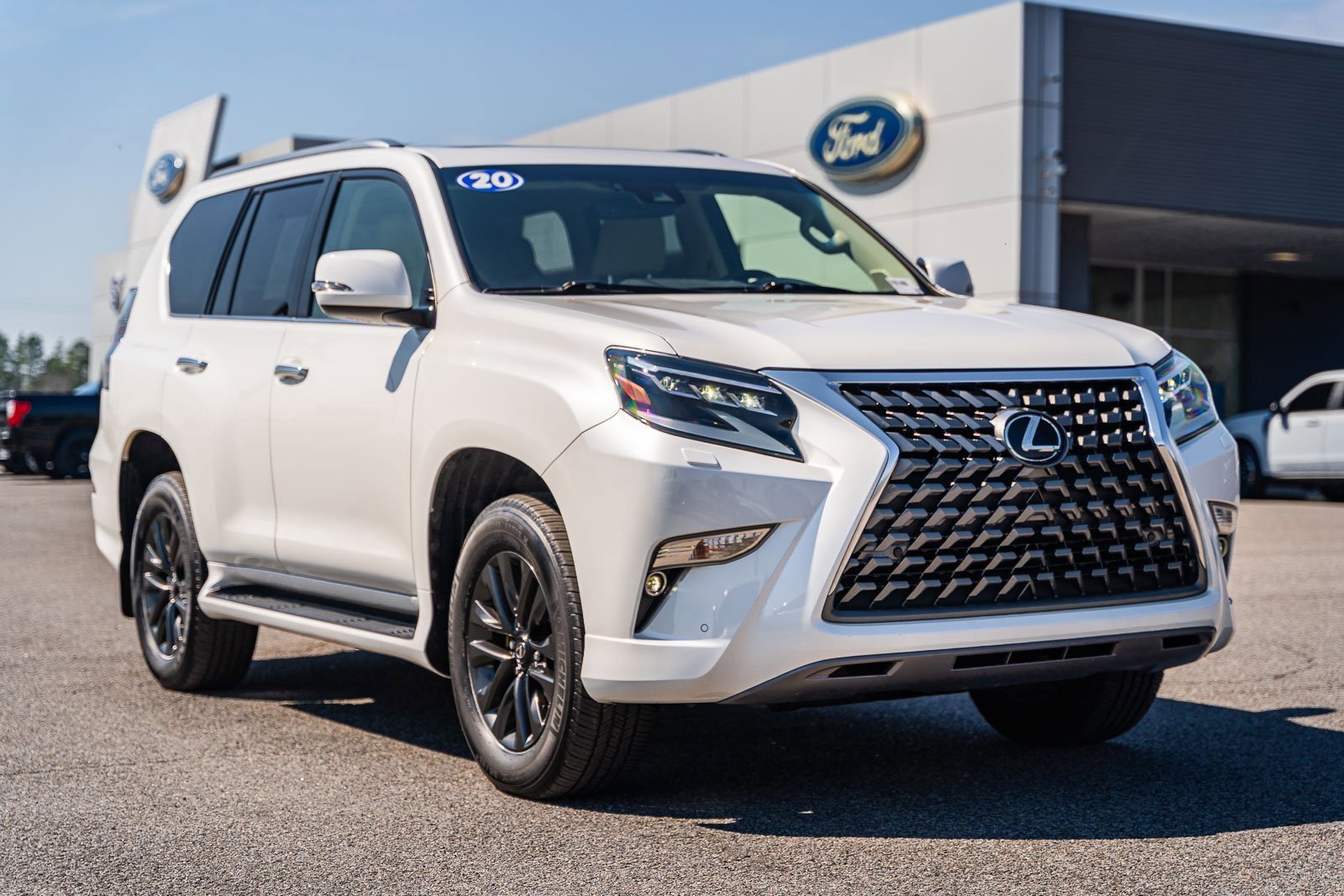 Used 2020 Lexus GX 460 Premium w/ Premium Package image 5