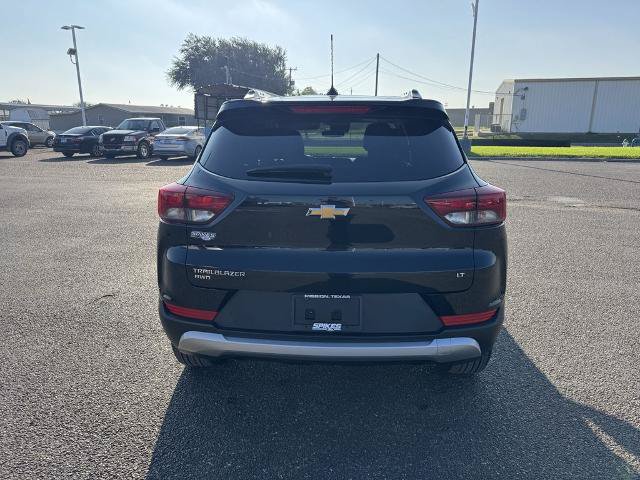 Used 2025 Chevrolet TrailBlazer LT AWD/4WD image 4