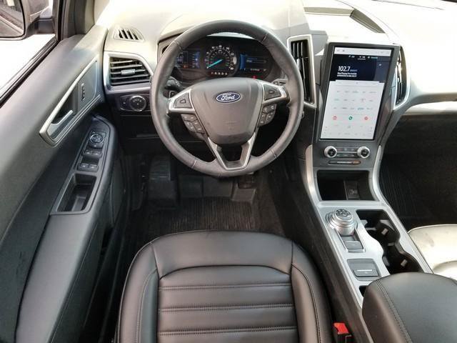 Certified 2024 Ford Edge SEL w/ Convenience Package AWD/4WD image 18