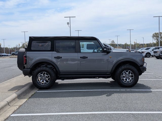 Certified 2024 Ford Bronco Badlands AWD/4WD image 3
