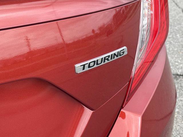 Used 2019 Honda Civic Touring image 11