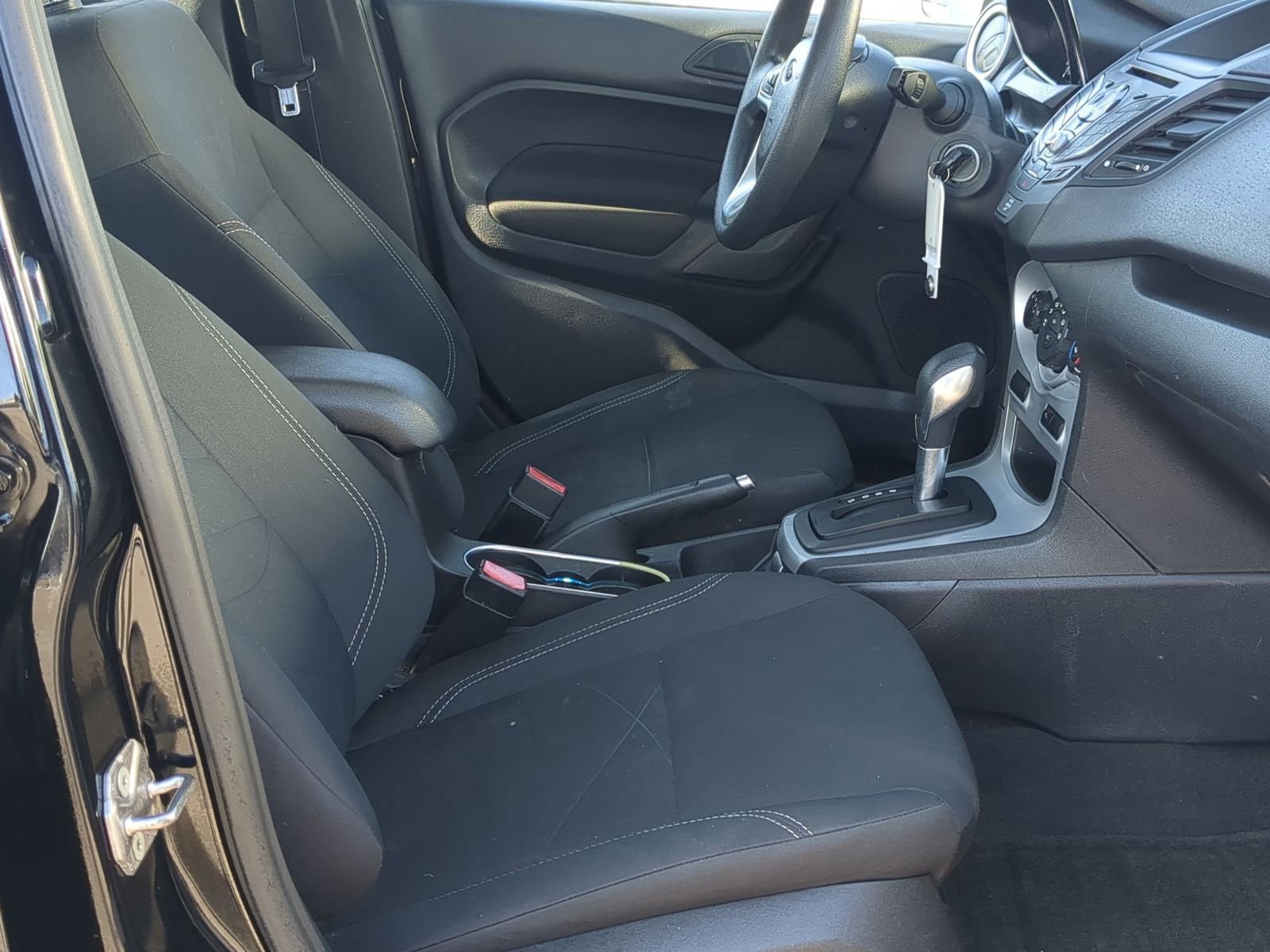 Certified 2018 Ford Fiesta SE image 24