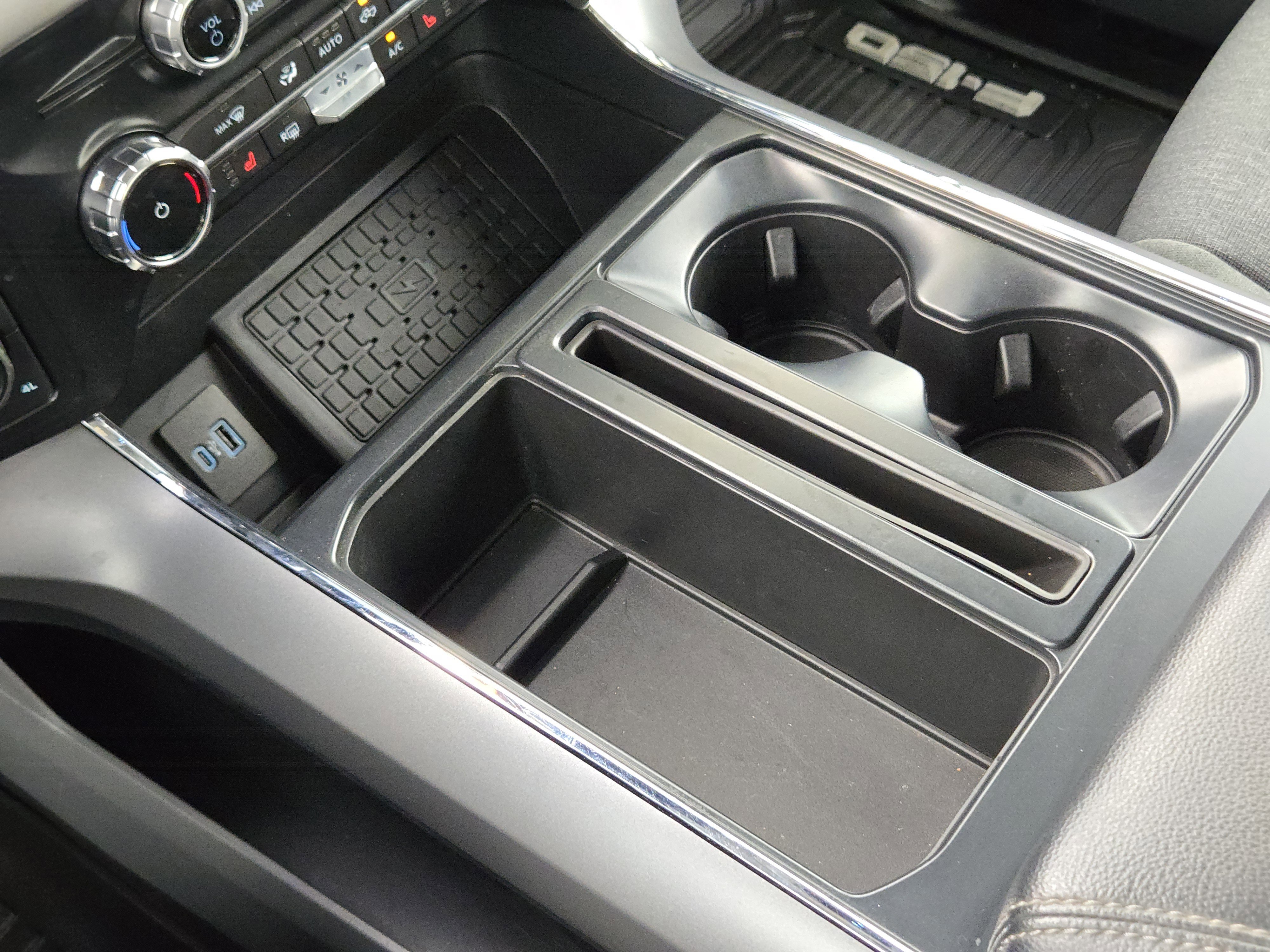 Certified 2024 Ford F150 XLT w/ Equipment Group 302A MID image 21