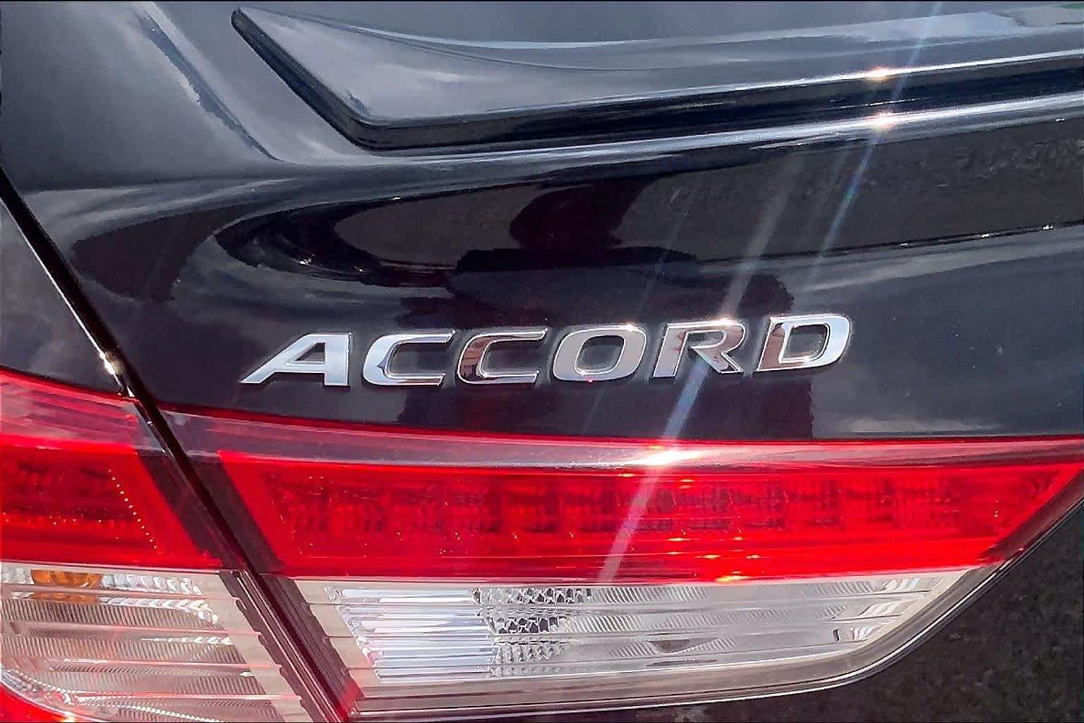 Used 2022 Honda Accord Sport image 31