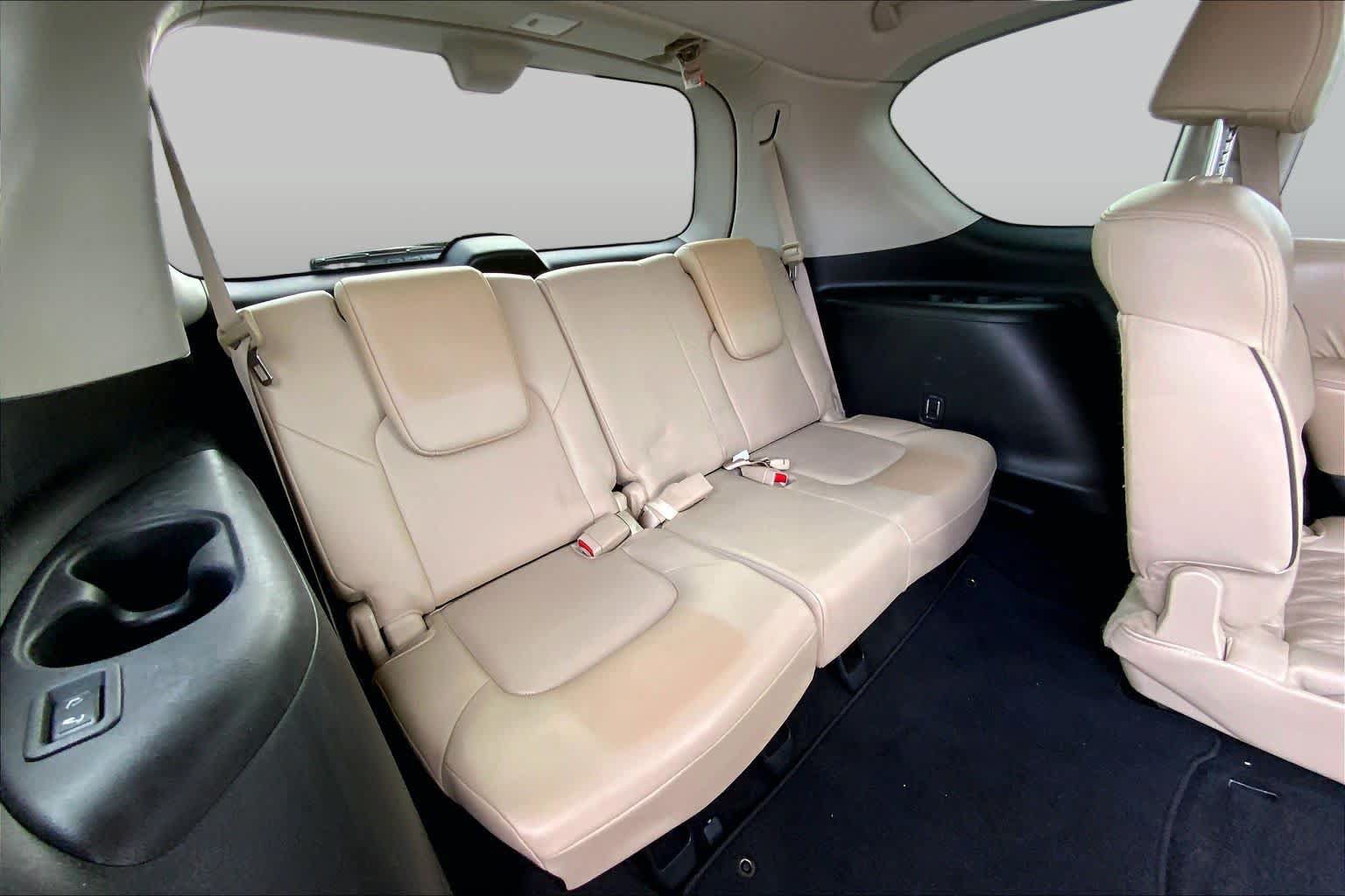 Used 2021 Nissan Armada Platinum w/ Captain's Chairs Package RWD image 18
