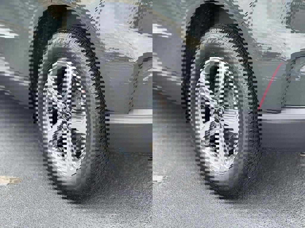 Certified 2024 Ford Edge SEL w/ Convenience Package image 7