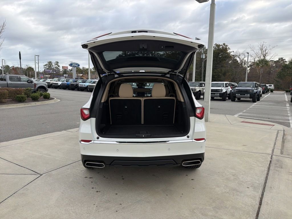 Used 2023 Acura MDX FWD w/ Technology Package image 7