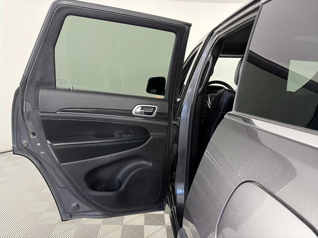 Used 2020 Jeep Grand Cherokee Limited w/ Trailer Tow Group IV AWD/4WD image 12