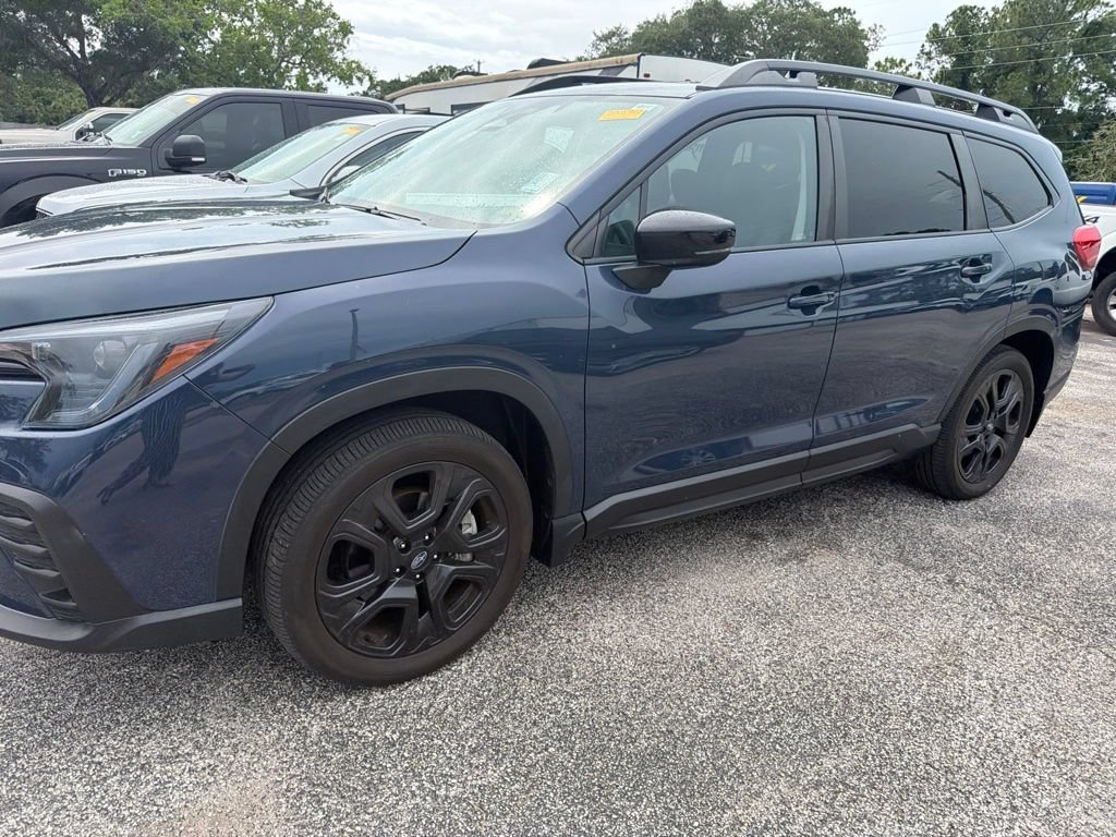 Used 2024 Subaru Ascent Onyx Edition w/ Popular Package Onyx AWD/4WD image 3