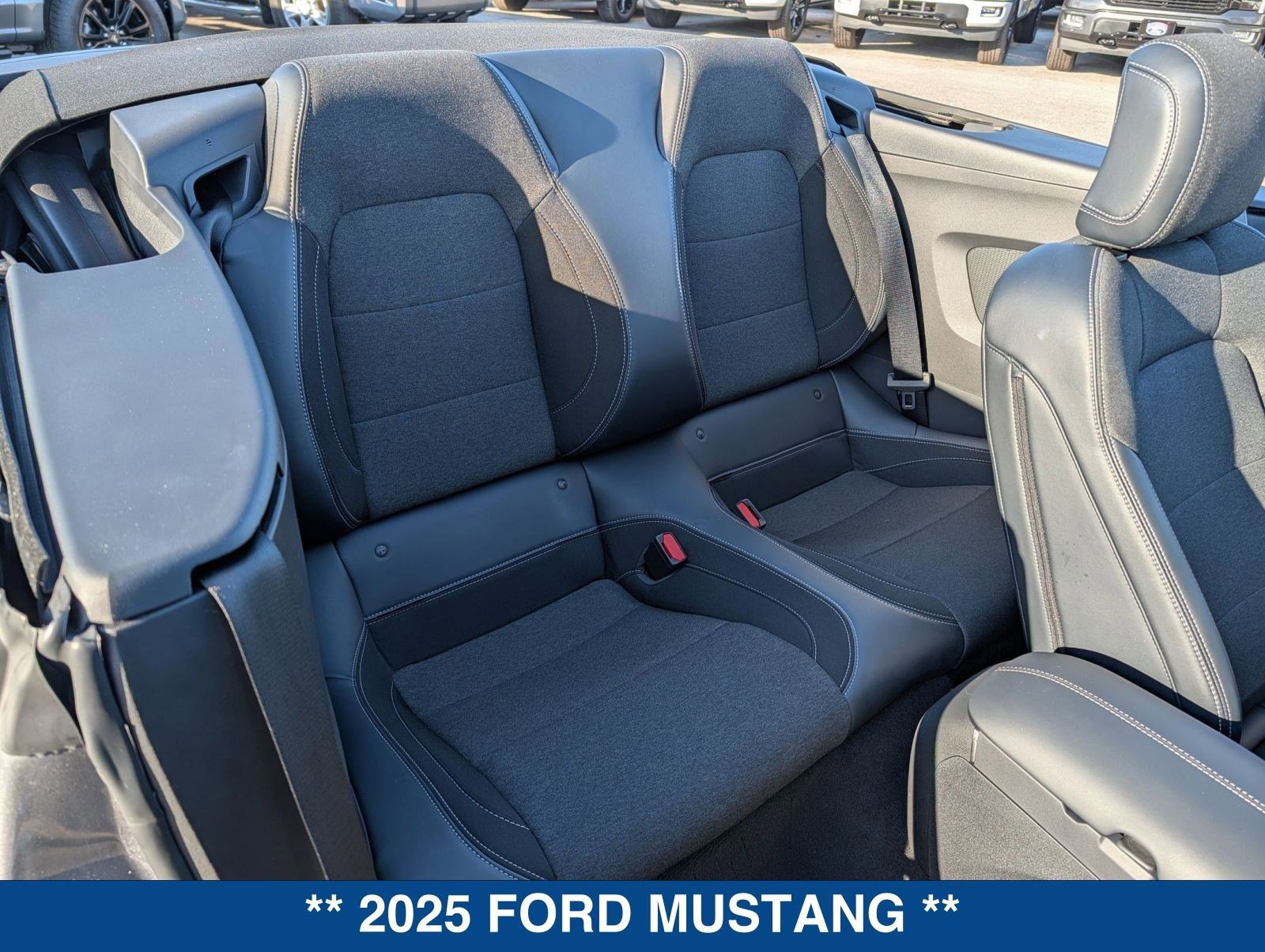 Certified 2025 Ford Mustang Convertible image 15
