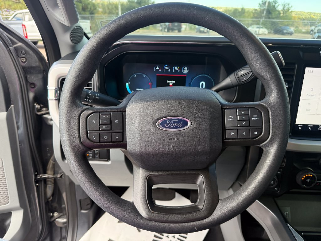Certified 2023 Ford F250 XLT w/ Black Appearance Package AWD/4WD image 14
