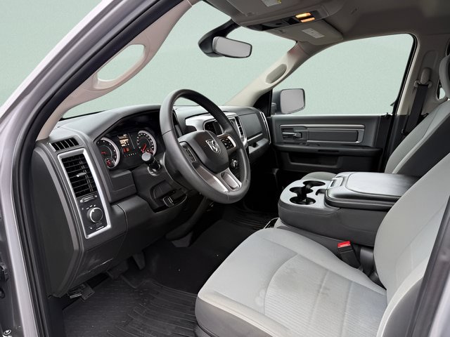 Used 2023 RAM 1500 Classic SLT w/ Protection Group AWD/4WD image 4