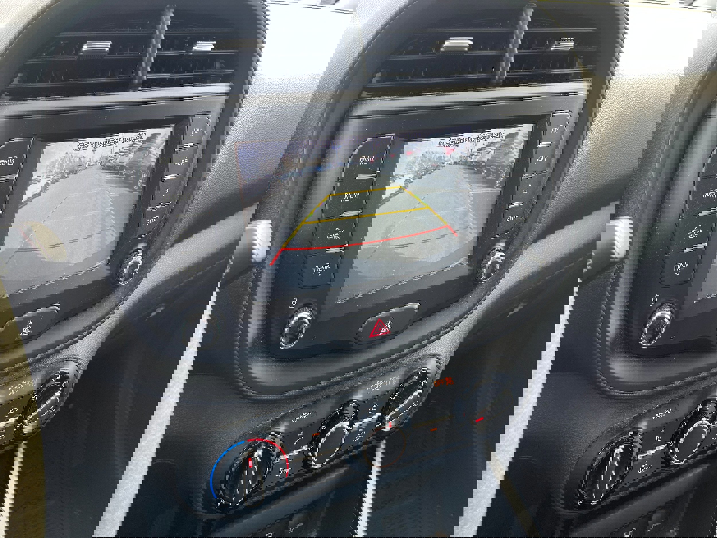 Used 2020 Kia Soul LX image 15