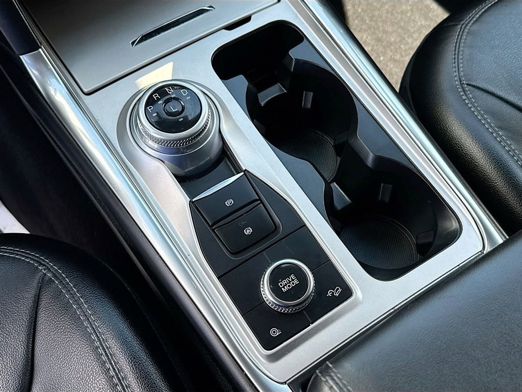 Certified 2023 Ford Explorer Limited w/ Limited Technology Package AWD/4WD image 19