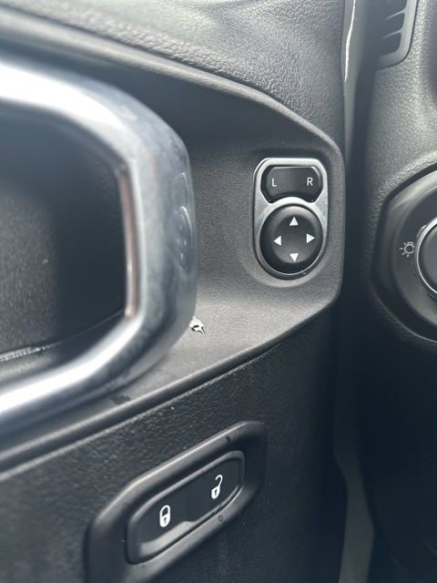 Used 2020 Jeep Wrangler Unlimited Rubicon w/ LED Lighting Group image 17