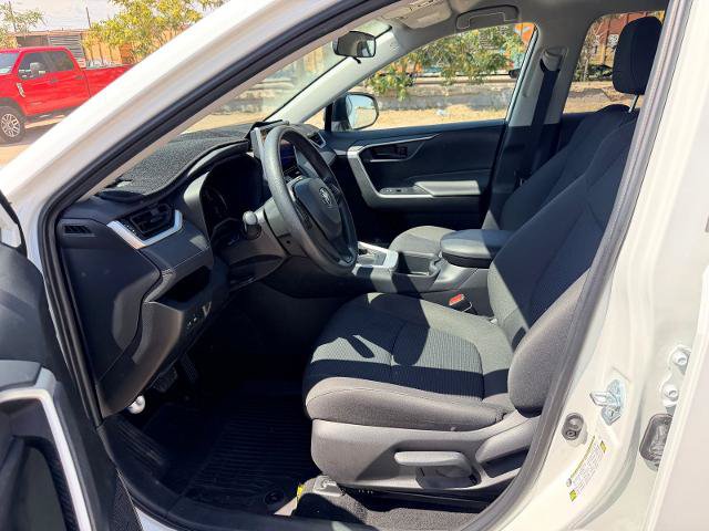Used 2024 Toyota RAV4 LE FWD image 10
