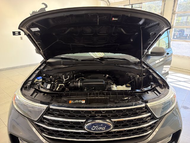 Certified 2020 Ford Explorer XLT w/ Equipment Group 202A AWD/4WD image 25