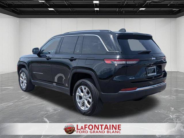 Used 2023 Jeep Grand Cherokee Limited AWD/4WD image 3