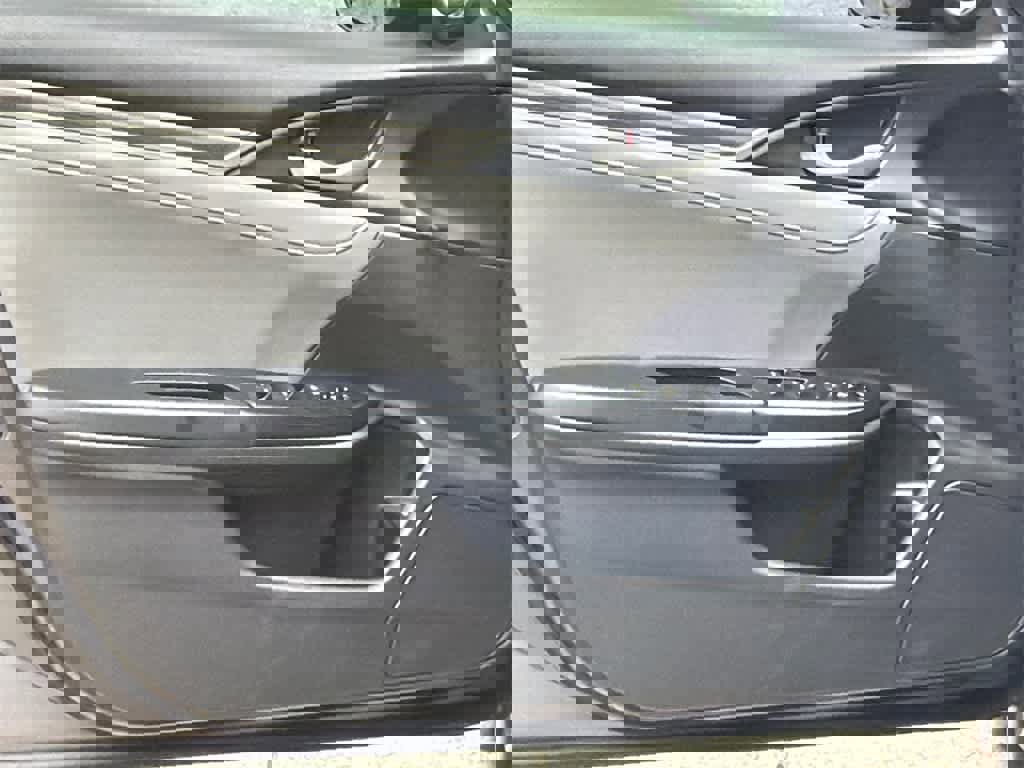 Used 2021 Honda Civic EX-L image 11