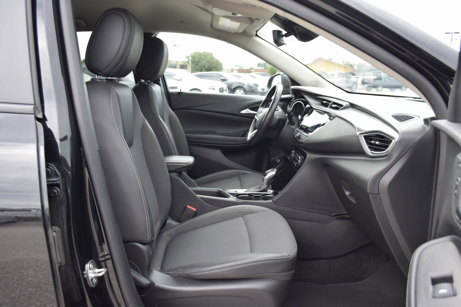 Used 2023 Buick Encore GX Select w/ Sport Touring Package image 23