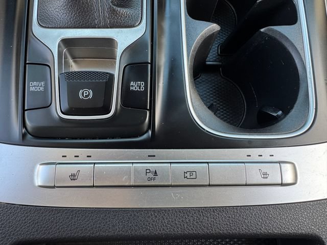 Used 2022 Kia Carnival LX FWD image 28