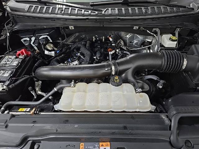 Certified 2025 Ford Expedition Active AWD/4WD image 17