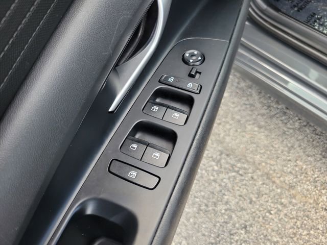 Used 2025 Hyundai Elantra Hybrid FWD image 23