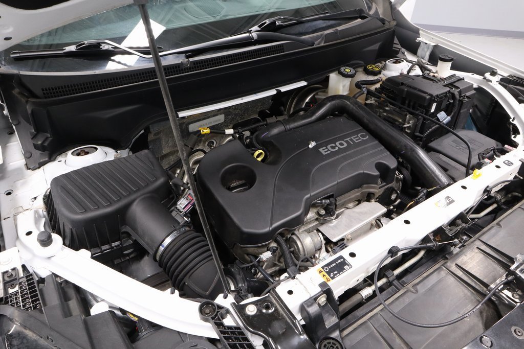 Used 2022 GMC Terrain AT4 w/ Infotainment Package II image 18