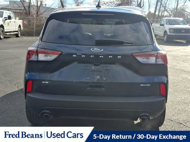 Certified 2022 Ford Escape SE w/ SE Sport Appearance Package image 6