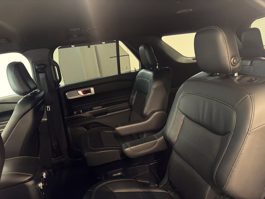 Certified 2020 Ford Explorer Limited w/ Hybrid Equipment Group 310A AWD/4WD image 22