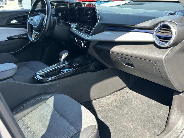 Used 2024 Chevrolet Trax LT w/ Driver Confidence Package FWD image 22