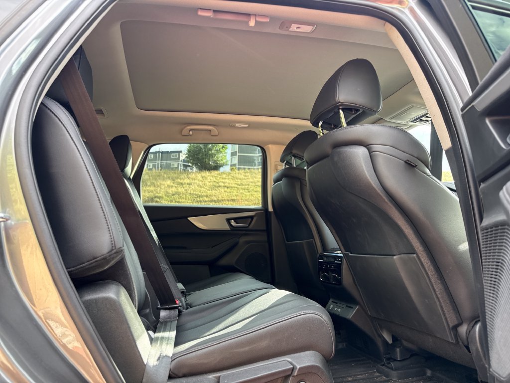 Used 2024 Acura MDX SH-AWD image 25