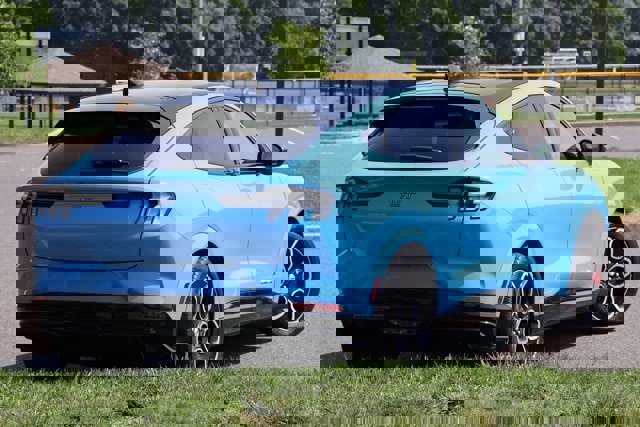 Certified 2022 Ford Mustang Mach-E GT image 5