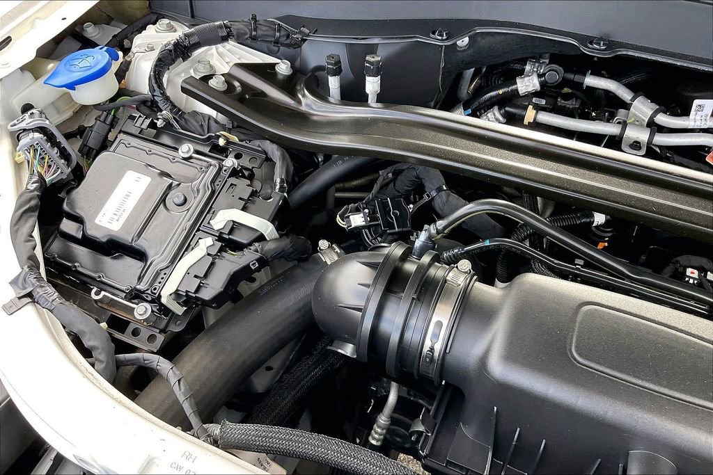 Certified 2022 Ford Explorer Limited RWD image 32