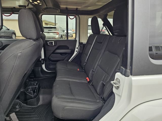 Used 2020 Jeep Wrangler Unlimited Sahara image 15